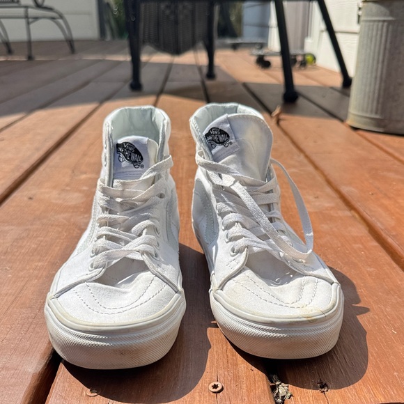 Vans Classic White Canvas High-Tops - Picture 1 of 11